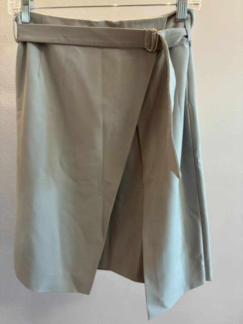Amanda + Chelsea Stylish Gray Skirt, size 4 - Picture 3 of 5